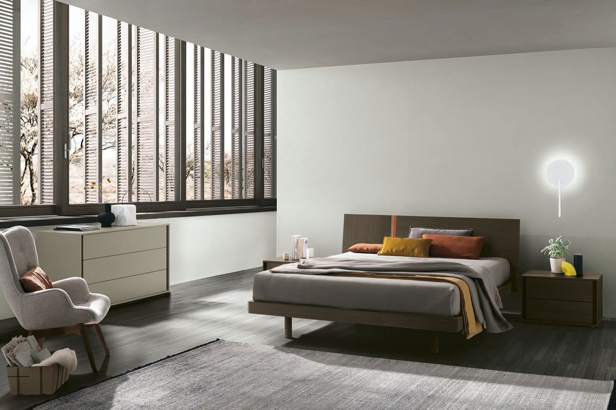 Letto matrimoniale Ken monocolore abbinato a gruppo notte Vip