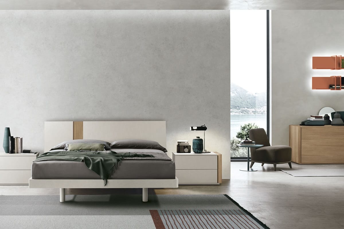 Letto matrimoniale bianco con inserto legno Tablet di Tomasella