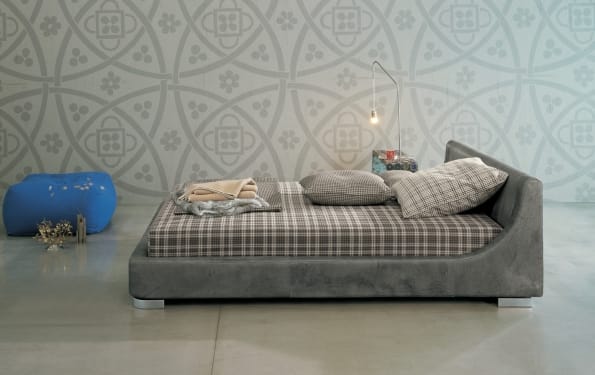 Jeune letto imbottito di design