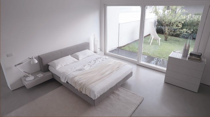 Letto con comodino incorporato