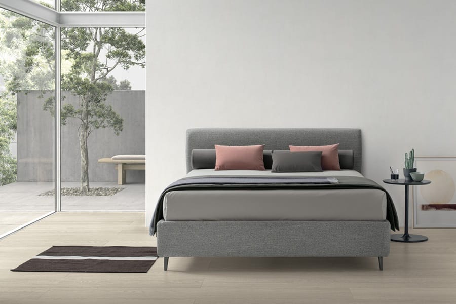 Letto matrimoniale imbottito con contenitore Benny