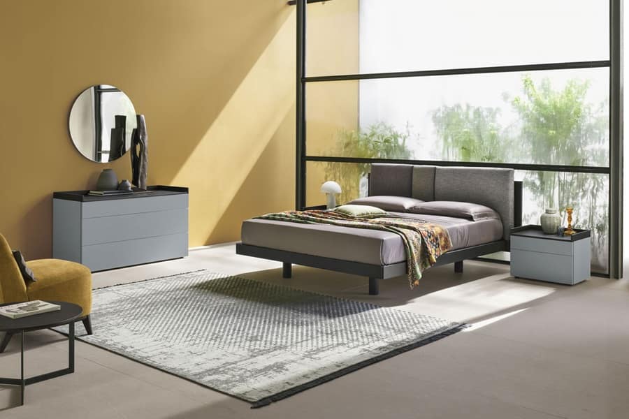 Camera moderna Tomasella con letto Nikki a 3 cuscini e gruppo notte Sir
