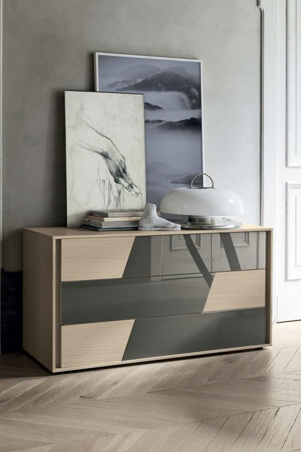 Comò Kross in legno e vetro lucido